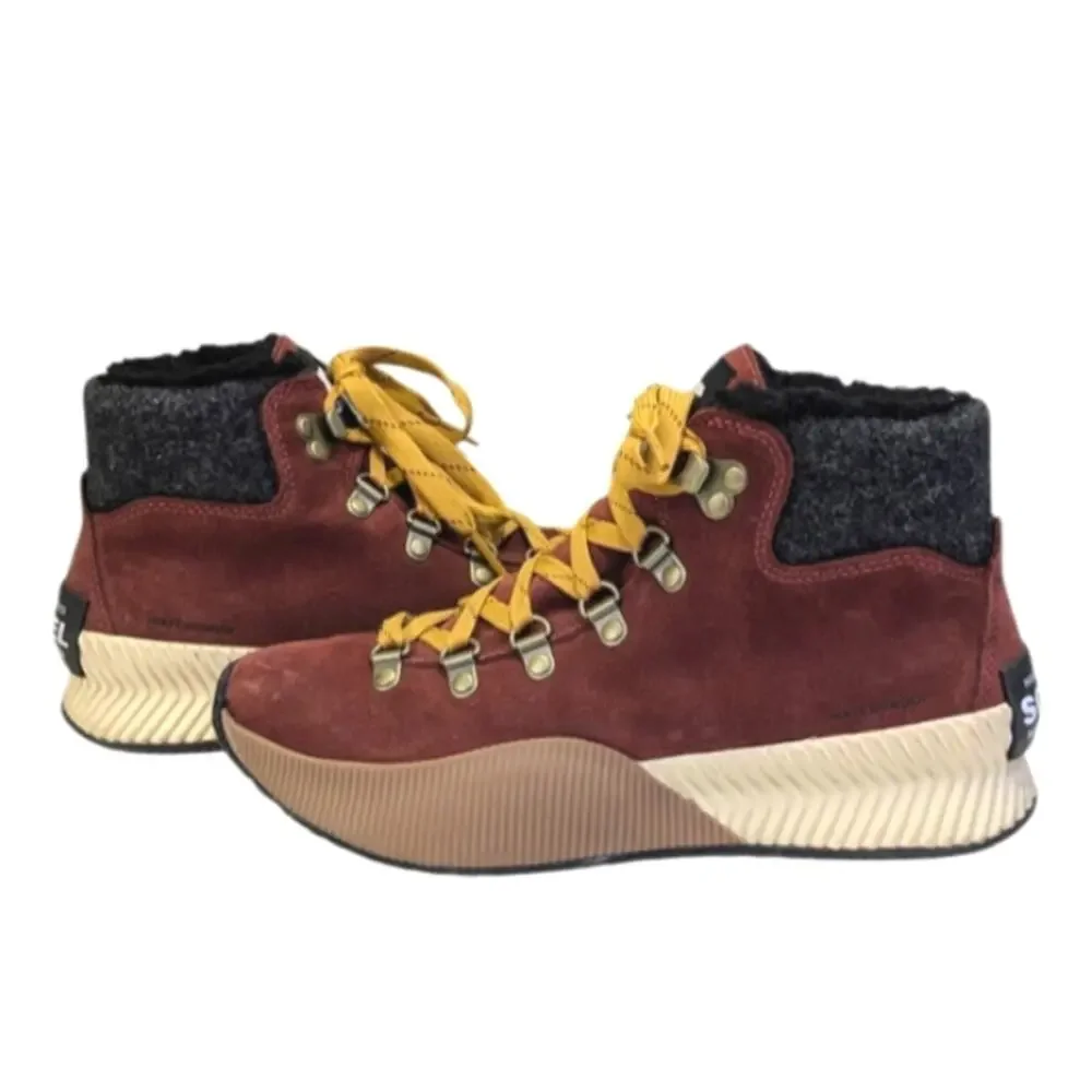Sorel Out 'N' About III Conquest Boots Size 7  EUC   S3816